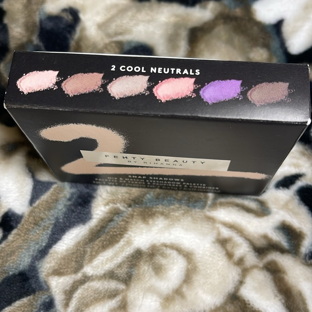 Fenty 2 Cool Neutrals Snap Shadows Eyeshadow Palette - Picture 8 of 8
